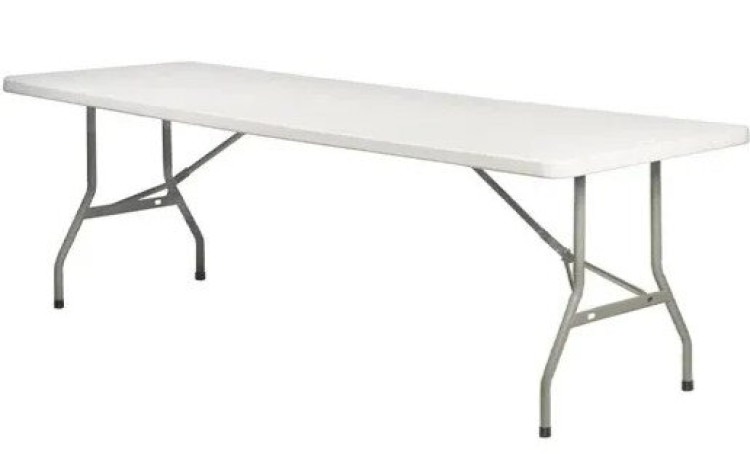 8ft plastic tables