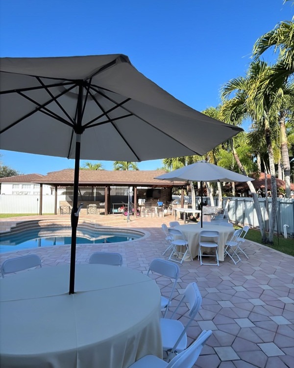 Round Table, Umbrella, & Linen Rental Set